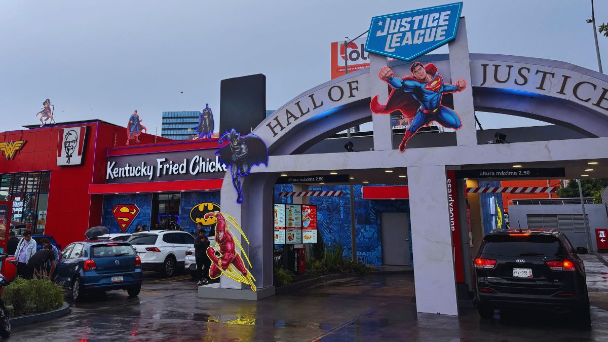 Justice League Takes Over KFC in Naucalpan, Mexico for a Limited-Time Superhero Experience